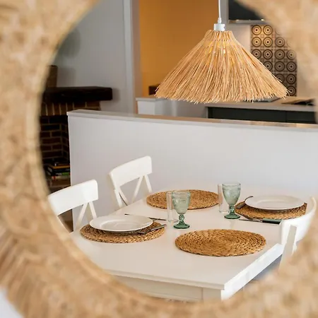 Grosszuegige Wohnung, 1 Min Zum Hafen *