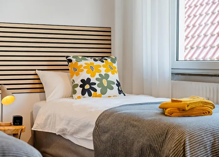 Grosszuegige Wohnung, 1 Min Zum Hafen Wiesbaden